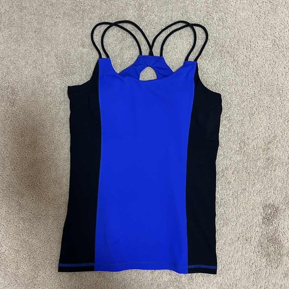 ALO workout tank color-block royal blue & black straps built in bra, key hole